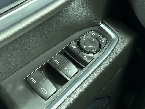 Used 2024 GMC Sierra 1500 SLT AWD/4WD image 22