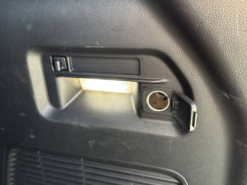 Used 2020 Ford Explorer XLT w/ Equipment Group 202A image 42