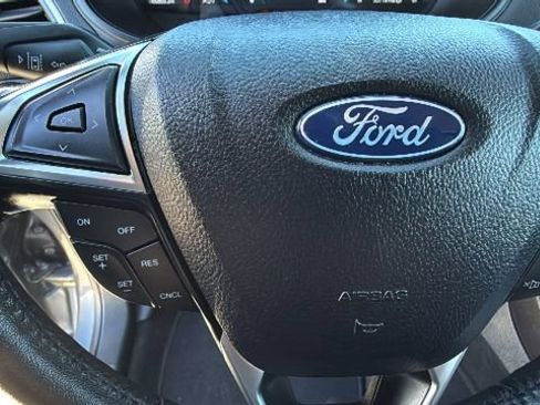 Used 2024 Ford Edge SEL AWD/4WD image 19