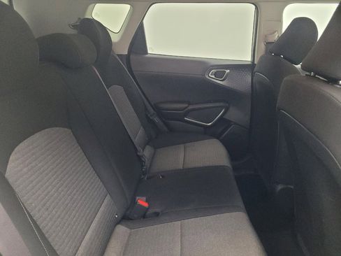 Used 2021 Kia Soul S FWD image 19