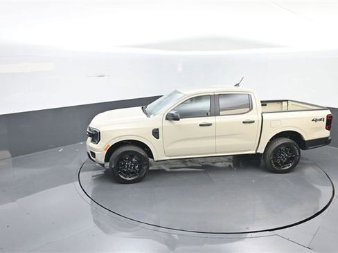 New 2025 Ford Ranger XLT w/ Black Appearance Package image 18