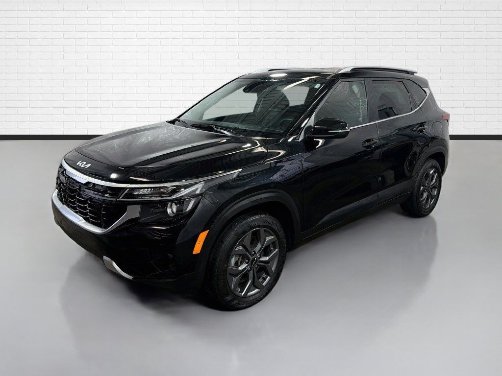 Used 2024 Kia Seltos S AWD/4WD image 5