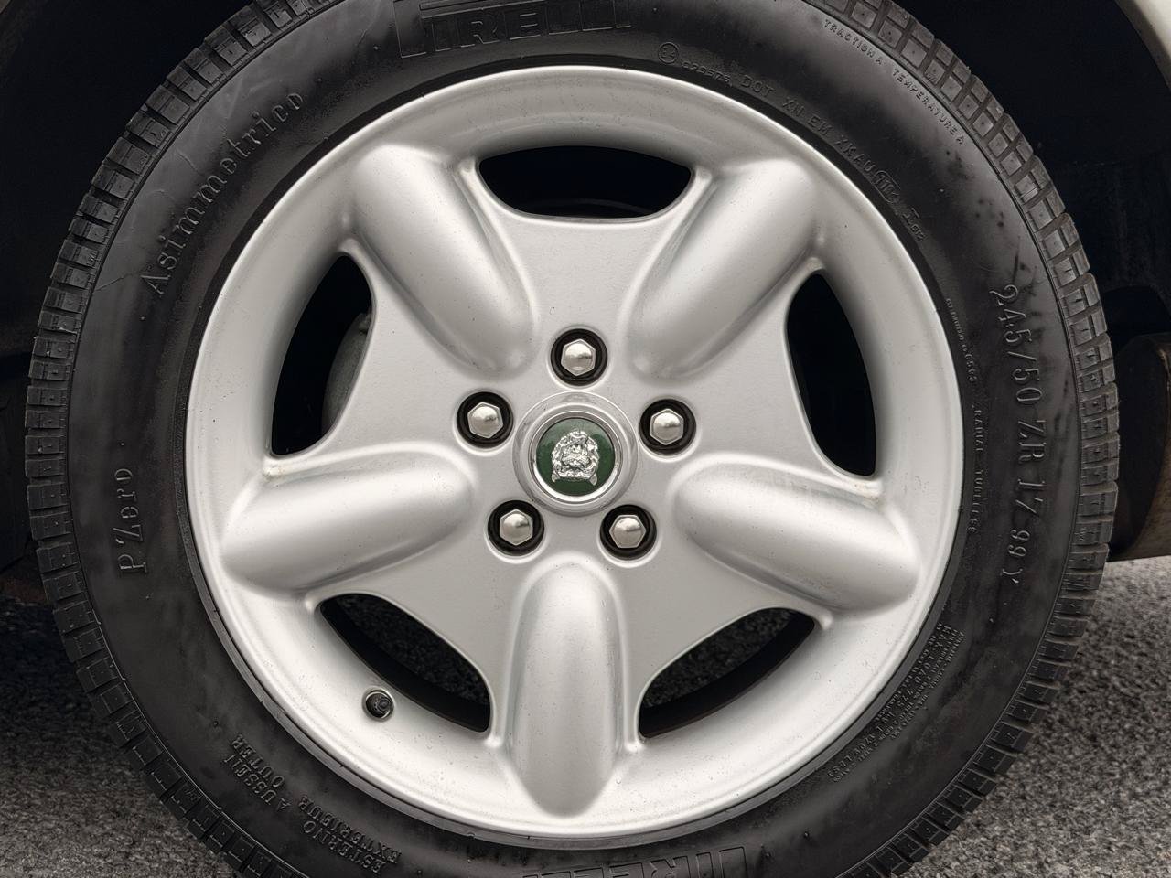 Used 1998 Jaguar XK8 Coupe RWD image 9