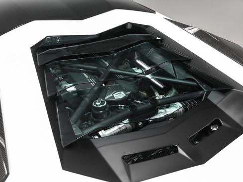 Used 2014 Lamborghini Aventador LP 700-4 image 48