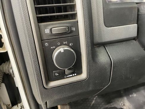 Used 2015 RAM 1500 Tradesman AWD/4WD image 24