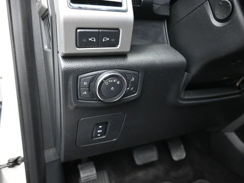 Used 2015 Ford F150 Platinum w/ Trailer Tow Package image 13