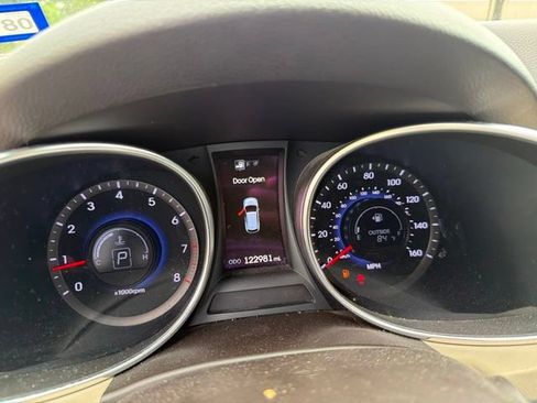 Used 2013 Hyundai Santa Fe Sport 2.0T FWD image 18