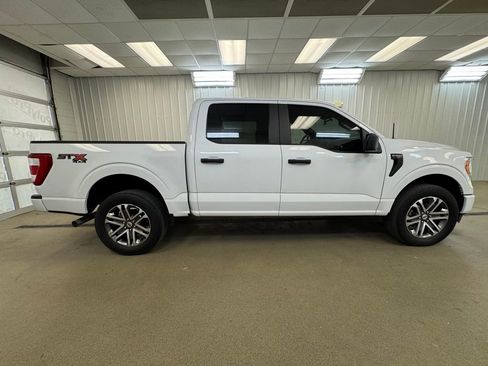 Used 2022 Ford F150 XL w/ STX Appearance Package image 5