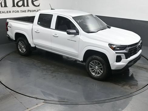 New 2026 Chevrolet Colorado LT w/ LT Convenience Package AWD/4WD image 26