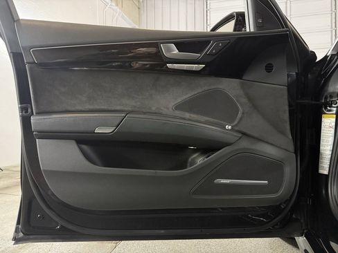 Used 2016 Audi A8 L 4.0T w/ Driver Assistance Package image 20
