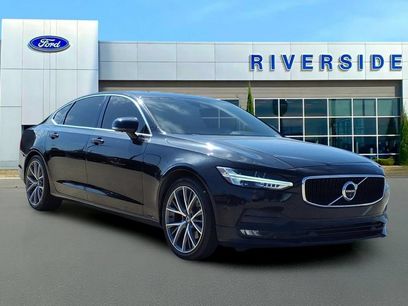 Used 2018 Volvo S90 T5 Momentum w/ Protection Package