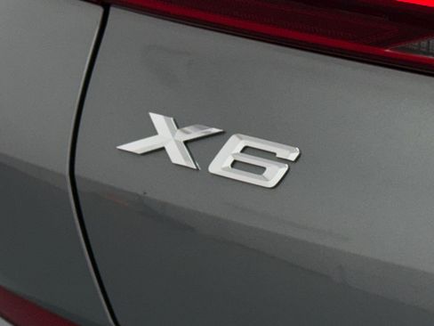 Used 2024 BMW X6 xDrive40i w/ Premium Package AWD/4WD image 21