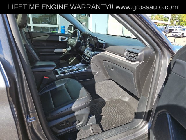 Used 2023 Ford Explorer XLT w/ Equipment Group 202A AWD/4WD image 36