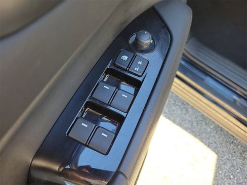 Used 2025 MAZDA CX-5 AWD 2.5 S w/ Preferred Package image 15