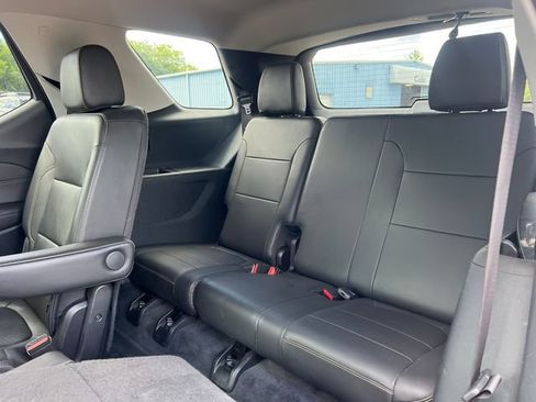 Used 2020 Chevrolet Traverse LT w/ LPO, Floor Liner Package AWD/4WD image 6
