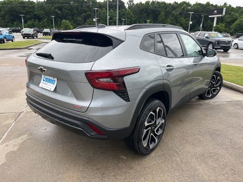 New 2026 Chevrolet Trax RS FWD image 8