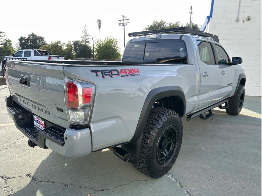 Used 2020 Toyota Tacoma TRD Off-Road w/ Technology Package AWD/4WD image 8