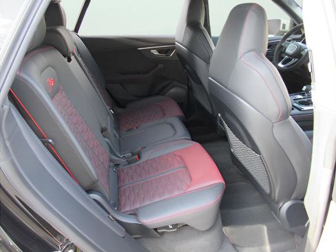 Used 2025 Audi RS Q8 performance image 14