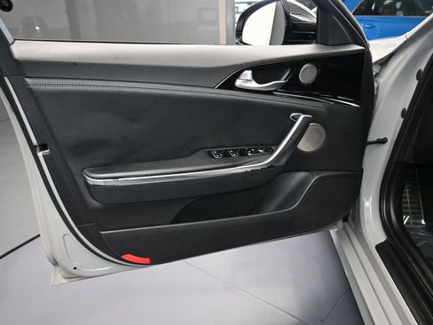 Used 2022 Kia Stinger GT-Line w/ Sun & Sound Package image 12