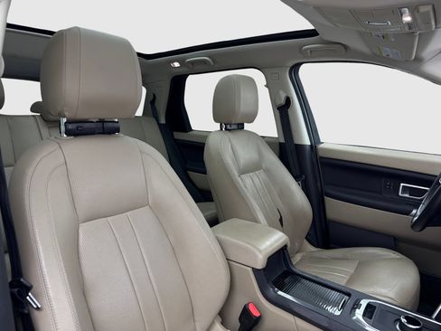 Used 2019 Land Rover Discovery Sport AWD/4WD image 41