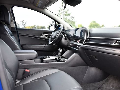 Used 2023 Kia Sportage EX FWD image 34
