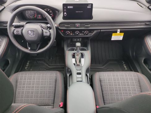 Used 2023 Honda HR-V LX image 16