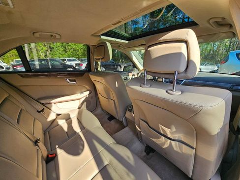 Used 2011 Mercedes-Benz E 350 4MATIC Sedan image 26