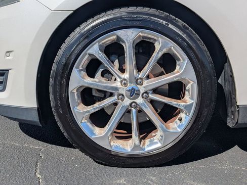 Used 2014 Ford Taurus Limited w/ Equipment Group 301A image 22