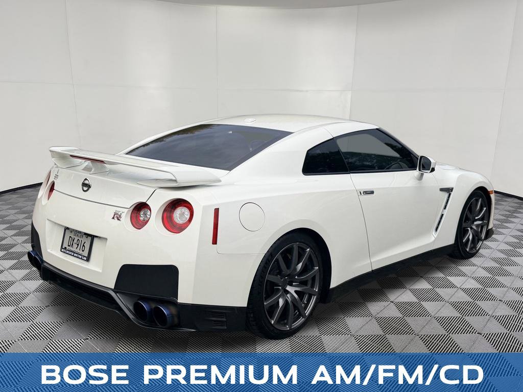 Used 2015 Nissan GT-R Premium AWD/4WD image 6