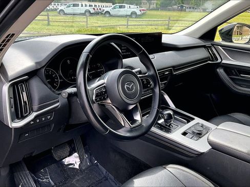 Used 2025 MAZDA CX-70 3.3 Turbo w/ Preferred Package AWD/4WD image 12