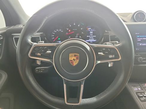 Used 2018 Porsche Macan AWD/4WD image 22