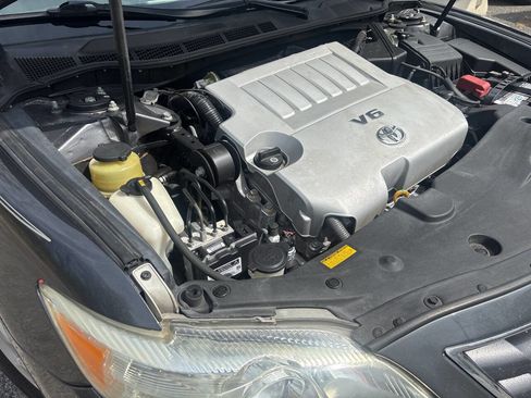 Used 2010 Toyota Camry XLE FWD image 35