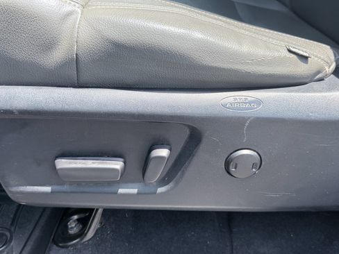 Used 2019 Toyota Tundra SR5 AWD/4WD image 23