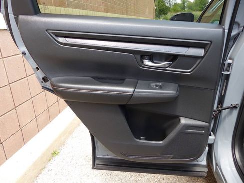 Used 2025 Honda CR-V Sport image 31