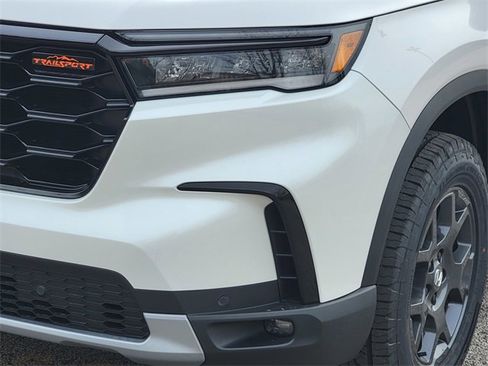 New 2025 Honda Pilot TrailSport image 10