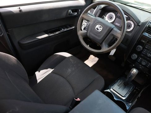 Used 2010 MAZDA Tribute i Sport FWD image 12
