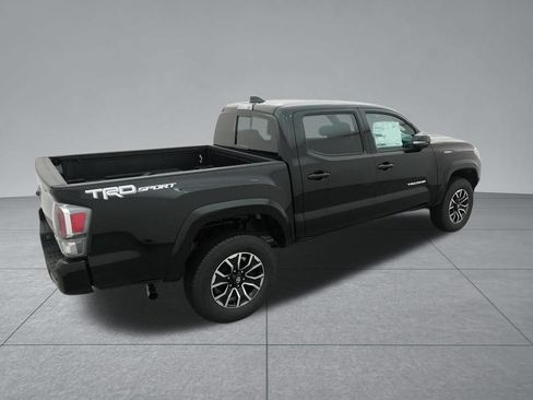 Used 2022 Toyota Tacoma TRD Sport w/ Technology Package RWD image 11