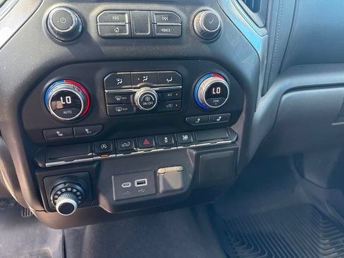 Used 2020 Chevrolet Silverado 1500 LT w/ All-Star Edition AWD/4WD image 29