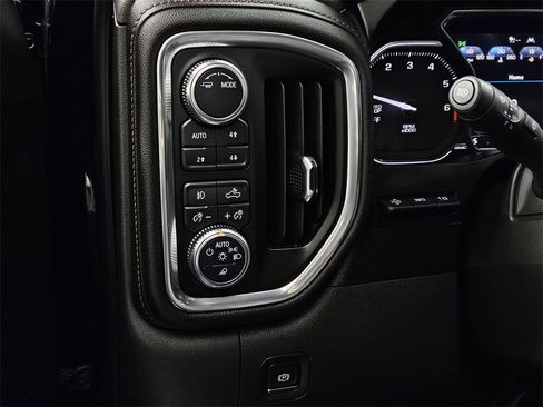 Used 2021 GMC Sierra 1500 AT4 w/ AT4 Premium Package image 26