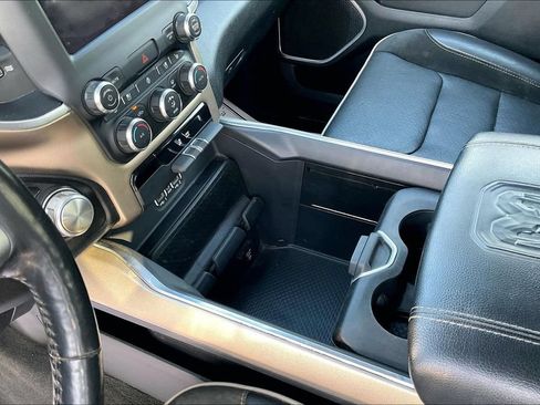 Used 2020 RAM 1500 Laramie RWD image 15