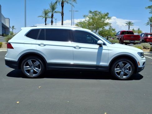 Used 2021 Volkswagen Tiguan SEL FWD image 8