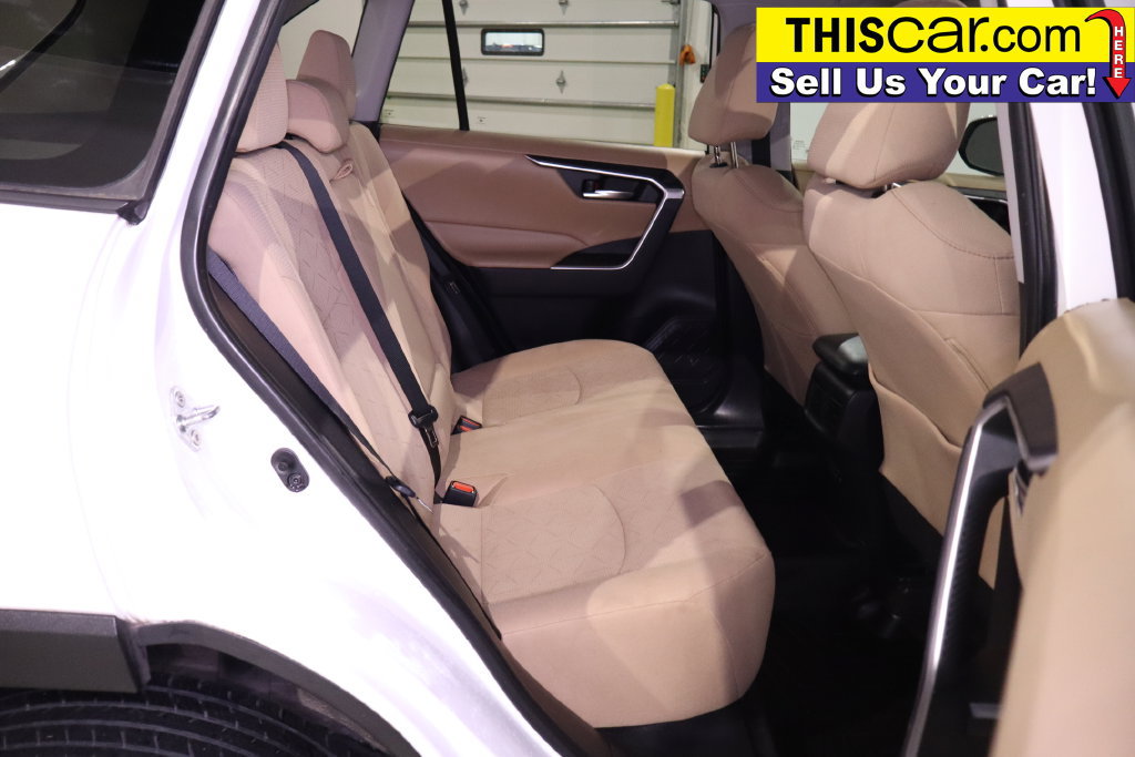 Used 2019 Toyota RAV4 XLE FWD image 32