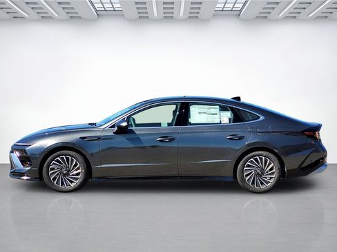 New 2026 Hyundai Sonata Limited FWD image 7