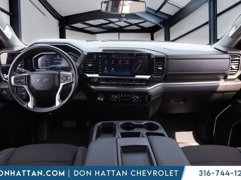 Used 2024 Chevrolet Silverado 1500 RST w/ Redline Edition AWD/4WD image 4