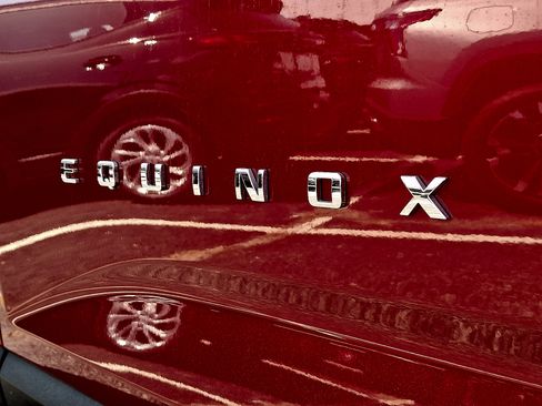New 2026 Chevrolet Equinox LT AWD/4WD image 15