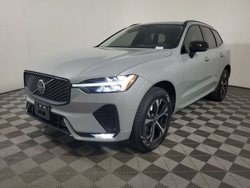 Certified 2026 Volvo XC60 B5 Core AWD/4WD image 4