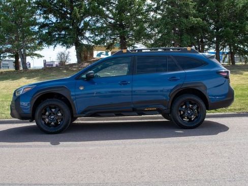 Used 2022 Subaru Outback Wilderness image 3