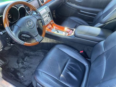 Used 2006 Lexus SC 430 Convertible image 17