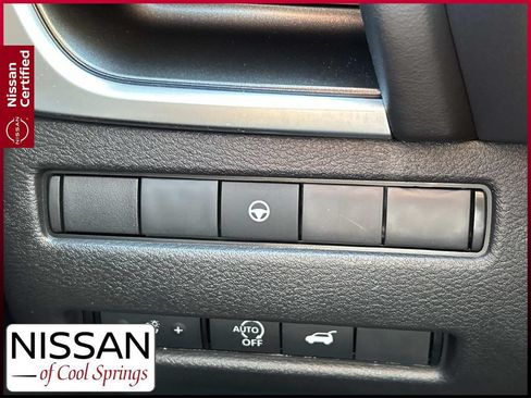 Certified 2026 Nissan Rogue SV FWD image 28
