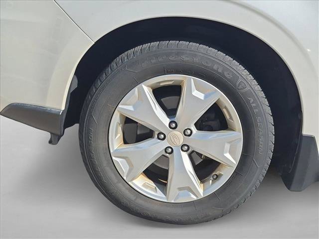 Used 2014 Subaru Forester 2.5i Premium w/ All-Weather Package AWD/4WD image 9